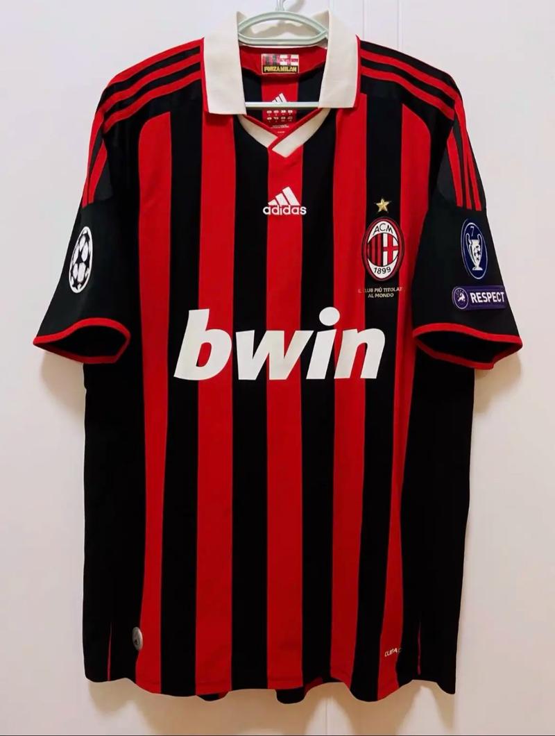 苏超终局之战即将打响，南通队vs泰州队谁能问鼎冠军？苏...（苏超决战在即：南通对阵泰州，谁将加冕冠军？）