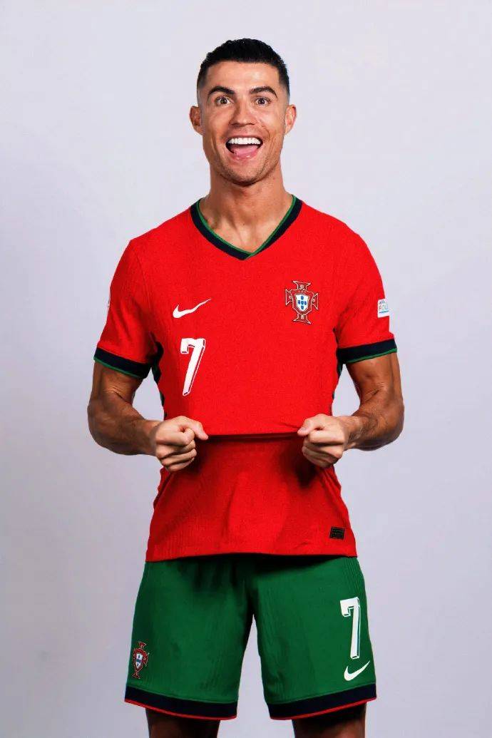 马洛塔：索默不需要任何建议，我们对他怀有极高的敬意和认可（马洛塔：索默无需建议，我们对他高度尊重与认可）