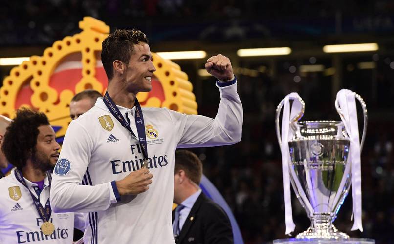 人生啊！澳波5月夺欧联6月从热刺下课，9月上任森林10月再遭解雇（命途多舛！澳波5月捧欧联、6月告别热刺，9月执掌森林却于10月再下课）