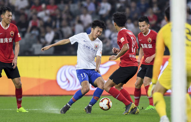 2-0！上海申花爆发，决战日本豪门，取胜=出线，6外援驰援，替海港复仇（申花2-0展现火力，决战日本豪强，赢球即晋级，6外援压阵，替海港雪耻）