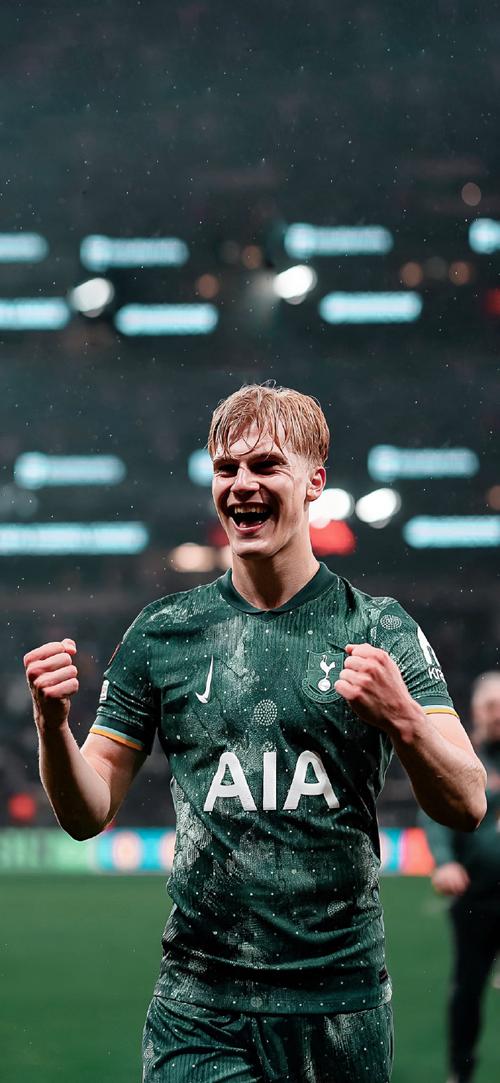 格拉斯纳：利物浦？我会在下个月开启和水晶宫的续约谈判（格拉斯纳回应利物浦传闻：下月将与水晶宫启动续约谈判）