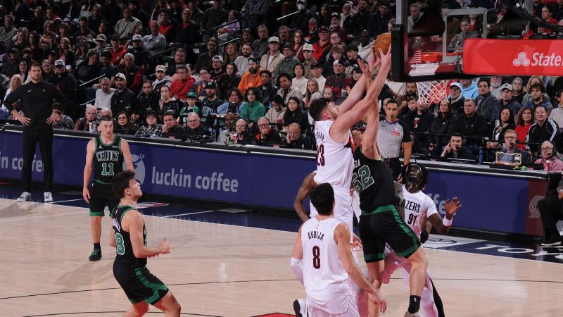 范戴克第72次以队长身份代表荷兰队出场，超越德波尔队史第一（范戴克以队长第72次出场，超越德波尔升至荷兰队史第一）